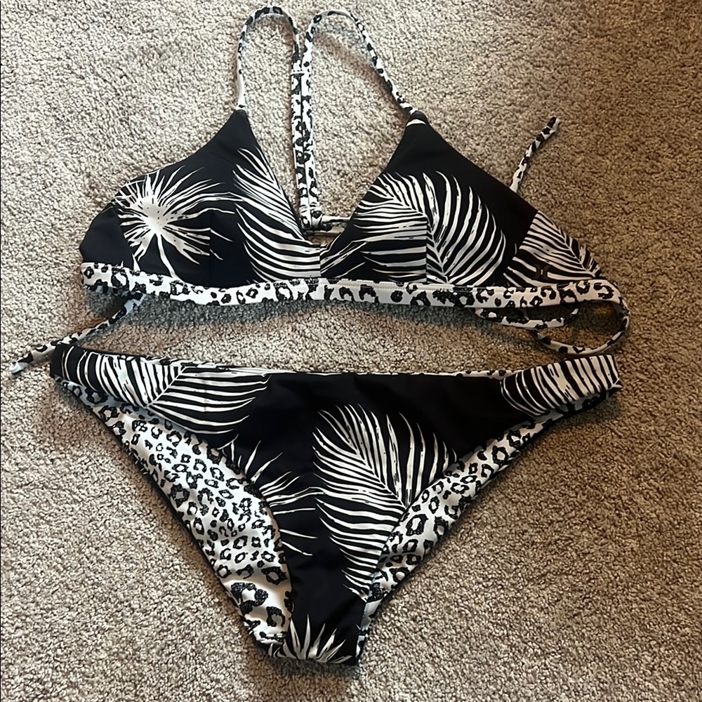 Reversible Hurley Bikini Set